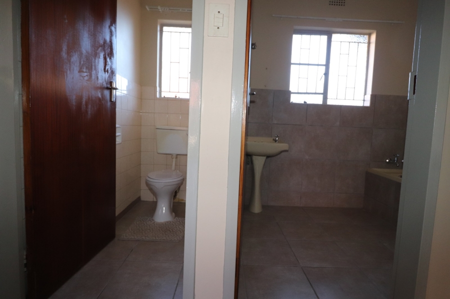 To Let 3 Bedroom Property for Rent in Meiringspark North West
